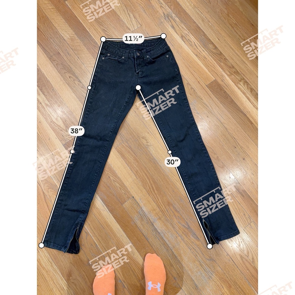 Chic Black Skinny Jeans for Jr.s cute zipper at the ankles - Picture 4 of 8